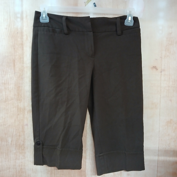 Elegant Brown Women's Capris - Picture 1 of 5